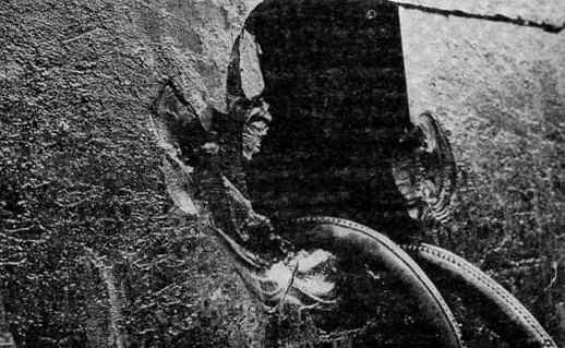 Линейный корабль Уорспайт 1916 г Пробоина в главном броневом поясе Во - фото 92