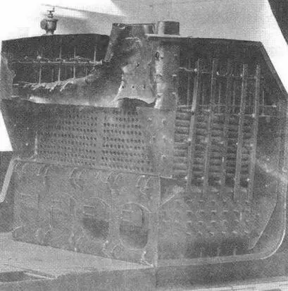 Макет котла поврежденного на Thunderere взрывом 14 июля 1876 г вверху и - фото 31
