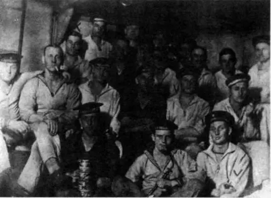Моряки участники восстания в октябре 1918 г на линкоре Принцрегент - фото 63