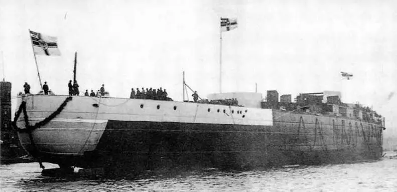 Во время спуска на воду линейный корабль Кайзерин 11 ноября 1911 г - фото 78