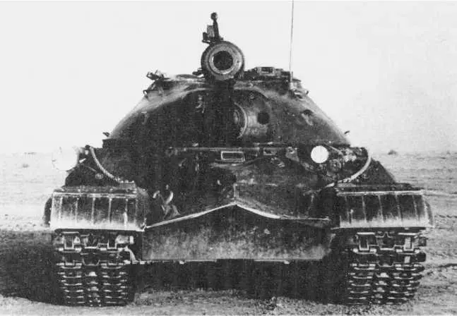 14 Тяжелый танк Т10 на испытаниях вид спереди 1955 год ИЖ 15 Тяжелый - фото 17