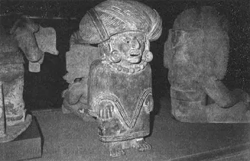 Рис 645 Древняя статуэтка Майя с чалмойтюрбаном на голове Фотография - фото 387