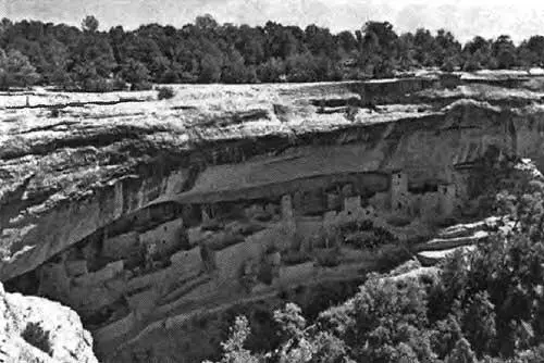 Рис 683а Вид CliffPalace в 2003 году Взято из Интернета На этом рисунке - фото 435