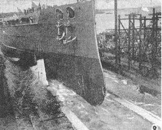 Линейный корабль Колоссус во время спуска на воду 9 апреля 1910 г Проект - фото 27