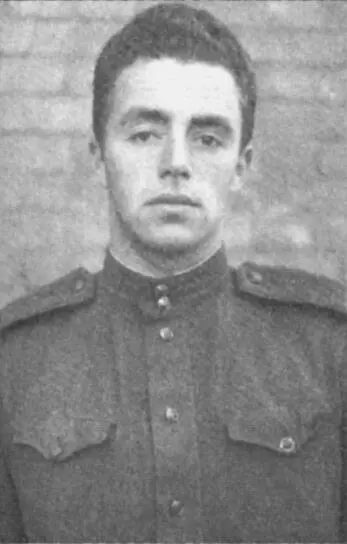 Александр Басов Ноябрь 1961 года Из личного архива И Басовой Ирина Басова с - фото 31
