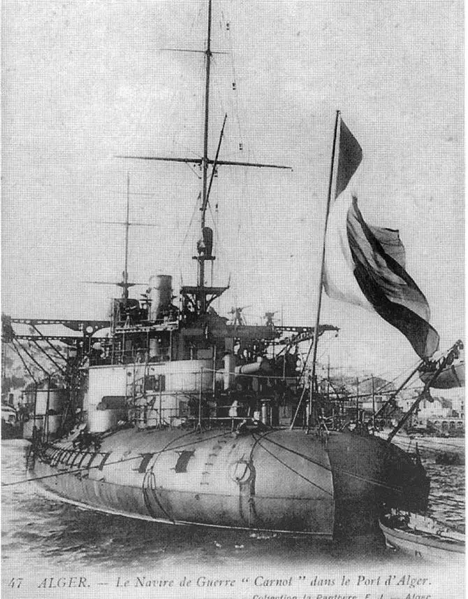 Карно в 1910 г в Алжире вверху и в 1912 г в Бресте внизу - фото 99