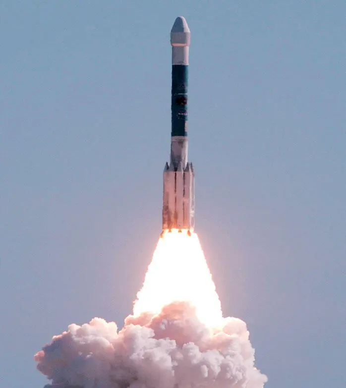 12 января 2005 года с мыса Канаверал США был запущен космический аппарат Дип - фото 73
