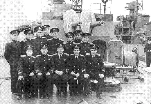 Офицерский состав ЭМ Безудержный 1960 г Качает Праздник на корабле - фото 23