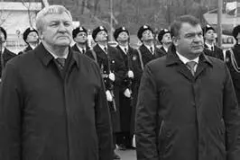 Министры обороны Украины и России Михаил Ежель и Анатолий Сердюков во - фото 50