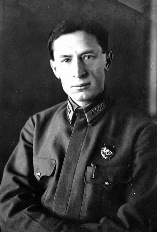 П И Баранов 18921933 начальник УВВС РККА Группа ведущих сотрудников - фото 53