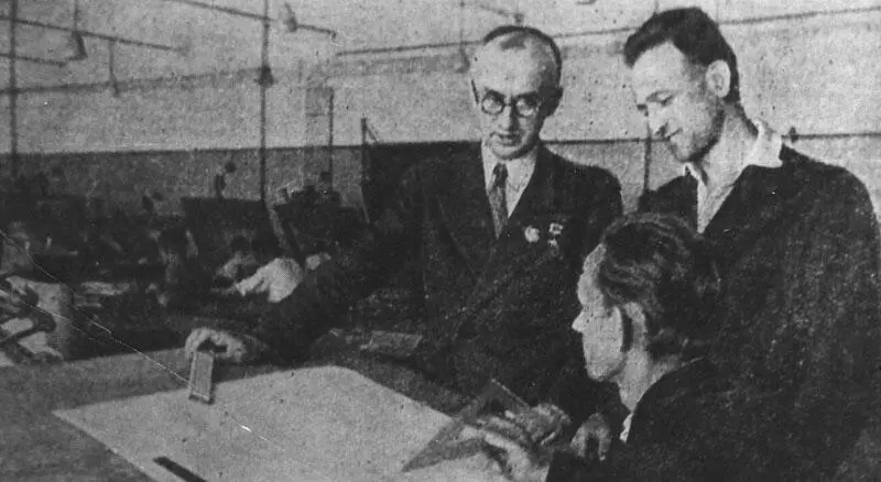В конструкторском бюро В Я Климова 1940е годы фото из архива музея - фото 70