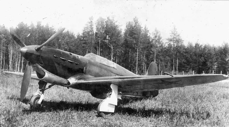 Самолет Як1 первых серий с двигателем М105П 1941 Самолет Як1 летчика - фото 114