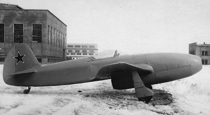 Первый реактивный самолет А С Яковлева Як15 Серийный самолет Як15 с - фото 172