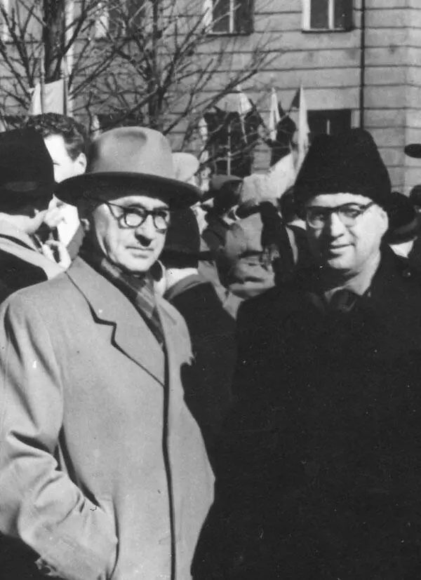 В Я Климов и С П Изотов конец 1950х годов В Я Климов на отдыхе - фото 228