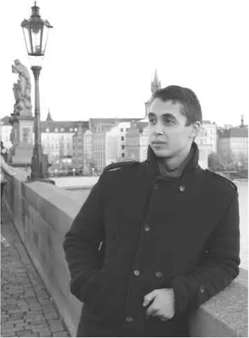Родился 1 августа 1996 года в городе Штефан Водэ Р Молдова С малых лет - фото 33