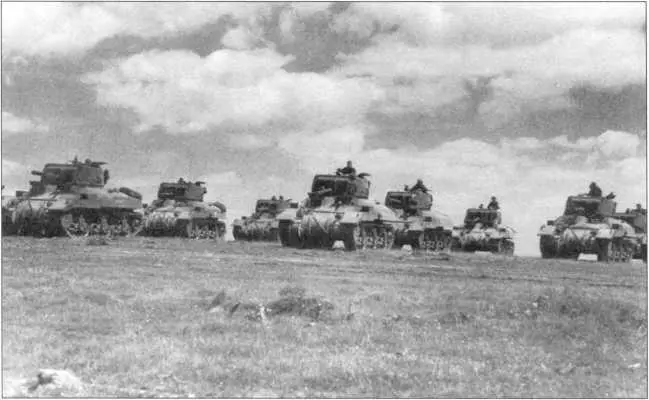 Ram II одной из канадских танковых частей во время учебных занятий в Англии - фото 56