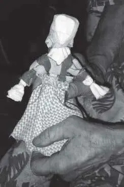 Илл 87 Еще один тип кукушек тряпичные куколоки практически не - фото 87