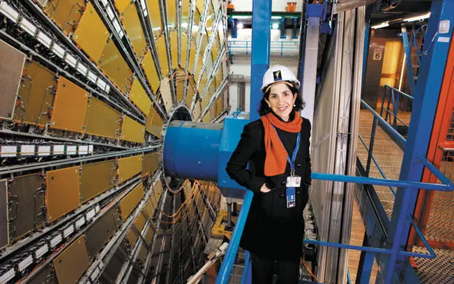 Фабиола Джанотти представитель коллаборации ATLAS в 20112012 гг CERN Лин - фото 52