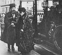 Тимофей Ящик и Мария Федоровна Видимо Николай II не приближал к себе своих - фото 33