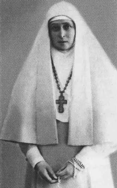Великая княгиня Елизавета Федоровна убита в 1918 году причислена к лику - фото 38