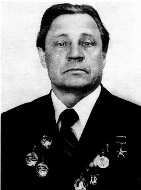 Козловский А И родился в с Клембовка на Украине Окончил ремесленное училище - фото 118