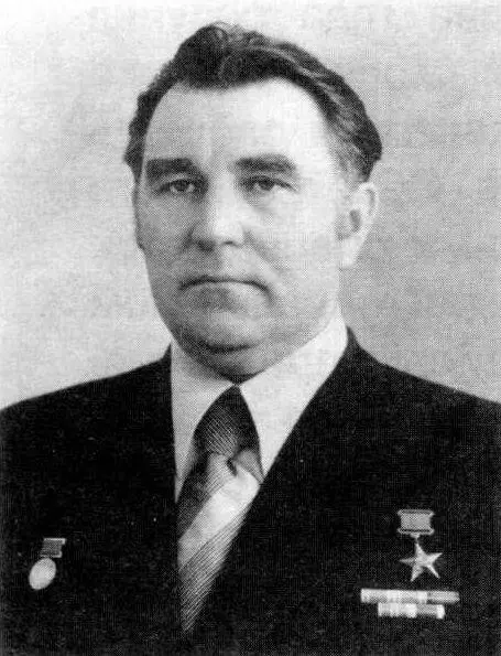 Пичугин А В родился в д Колобродово районный центр Петушки Владимирской - фото 180