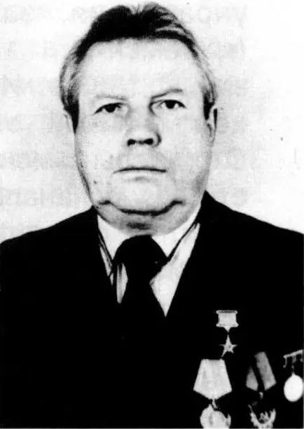 Семёнов Н С родился в д Дрюхово Пушкиногорского района Псковской области в - фото 206