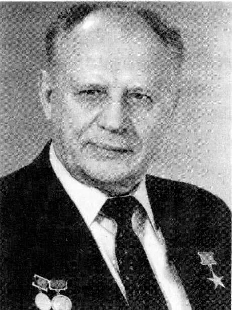 Сергеев В И родился в с Орша близ Твери в крестьянской семье В 1930 г - фото 208