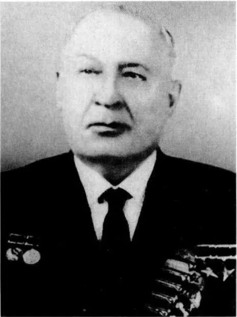Славский Е П родился в старинном казачьем селе Макеевка на Украине в - фото 211