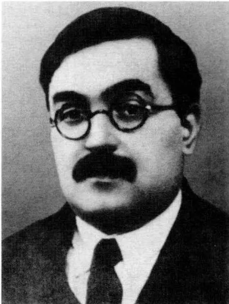 Фок В А родился в Петербурге в семье ученого лесовода межевого инженера В - фото 238