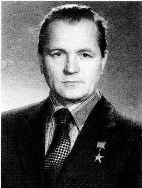 Чертовиков М П родился в д Пирогово Каменского района Свердловской области в - фото 255