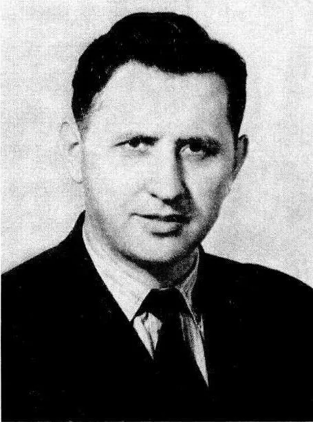 Феклисов А С родился в Москве в семье железнодорожника Учился в ФЗУ на - фото 279