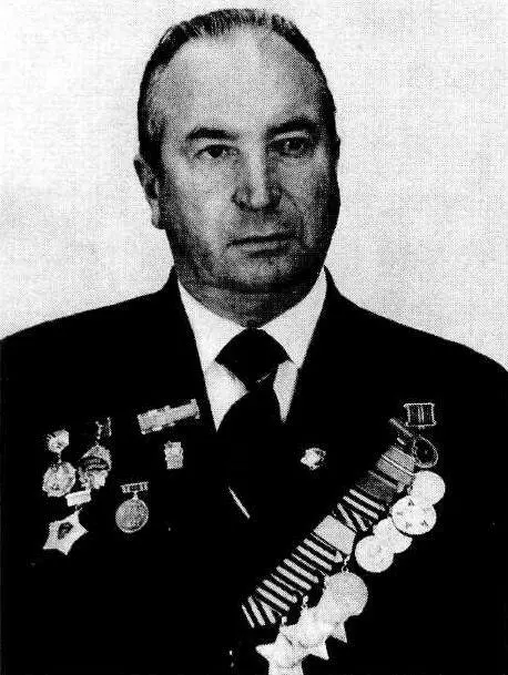 Колябин Н Ф родился в с Ивановское Троекуровского района Рязанской области - фото 289