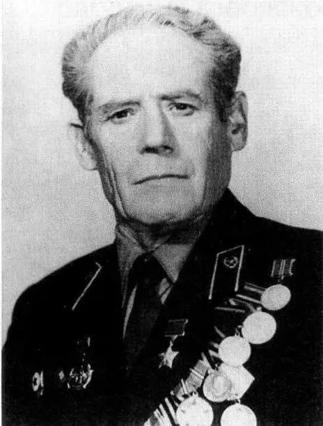 Шамшурин А Я родился в г Ижевске Удмуртской АССР Окончил 7 классов До - фото 306