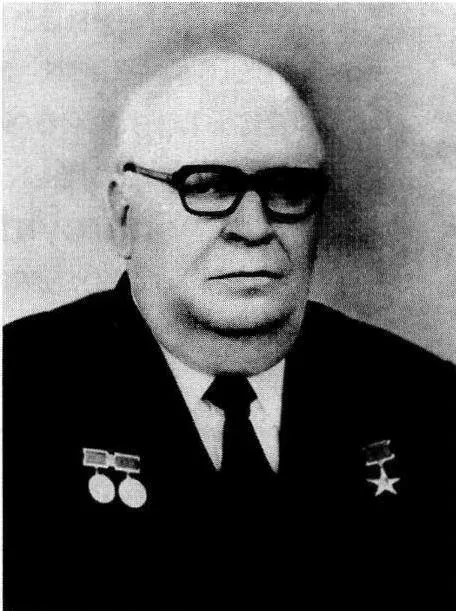 Бортников И Н родился в семье крестьянина в небольшом селе Волчкове - фото 47