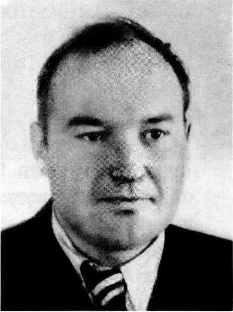 Давиденко В А родился в слободе Даниловке Даниловского района Сталинградской - фото 79