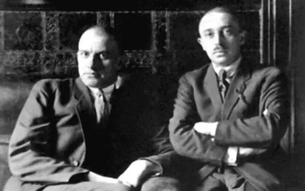 Владимир Маяковский и Осип Брик Вы думаете что Ося Брик Исследователь - фото 74