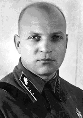 Рис 15 Полковник Лизюков Герой Советского Союза Погиб летом 1942 года В - фото 15