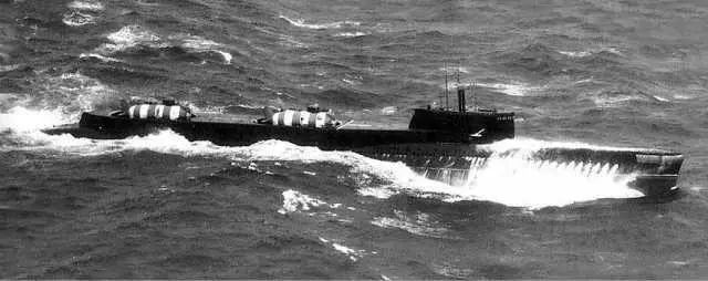 Подводная лодка Б164 во время похода обнаружила и осуществляла длительное - фото 66
