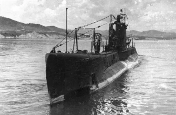 Подводная лодка Щ117 в бухте Находка 19361937 гг Ограждение рубки и - фото 213