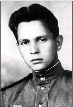 Следователь контрразведки СМЕРШ Август 1943 года В день Победы в - фото 5