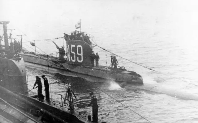 Подводные лодки В1 и В4 под флагом ВМФ СССР Розайт 30 мая 1944 года - фото 106