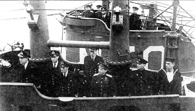 Подводные лодки В1 и В4 в Розайте Подводная лодка В1 Июнь 1944 года - фото 109