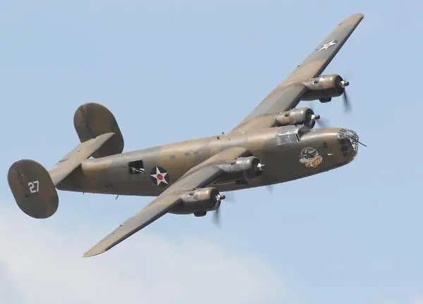 Дальний бомбардировщик В24 Liberator Герой Советского Союза ИИФисанович - фото 116