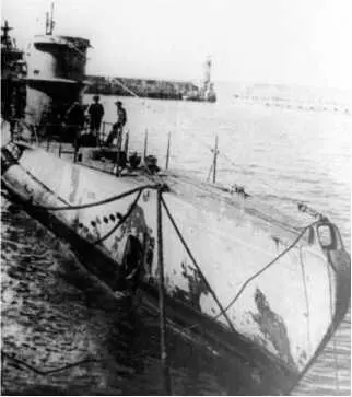 Заложена в 1929 году на судоверфи Cantieri Navali del Quarnaro в Фиуме - фото 188
