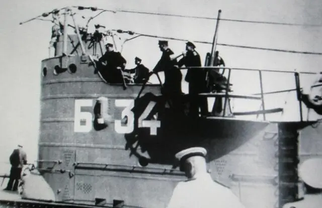 Б34 бывшая Л4 Кабинет Боевой Подготовки Севастопольского ВВМИУ1955 год - фото 254