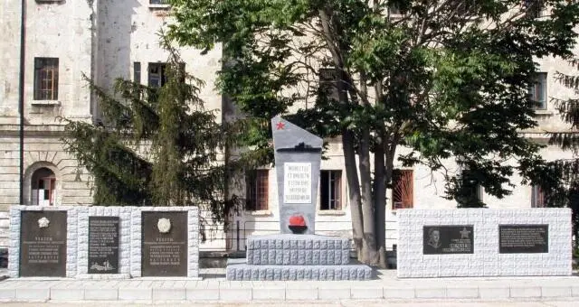 Мемориал подводникам Черноморского Подплава на территории 247го Отдельного - фото 341