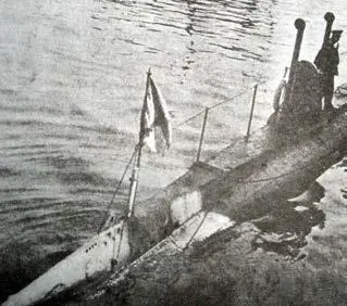 Заложена в мае 1912 года на судоверфи Невского судомеханического завода в - фото 62