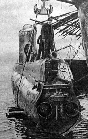 Подводная лодка М174 после подрыва на мине 24 марта 1943 года Торпеда с - фото 204