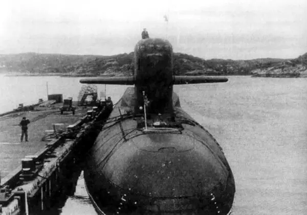 ПЛАРБ К219 у пирса в Гаджиево ПЛАРБ проекта 667А в полигоне Боевой - фото 302